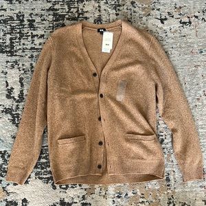 Uniqlo premium lambswool cardigan
